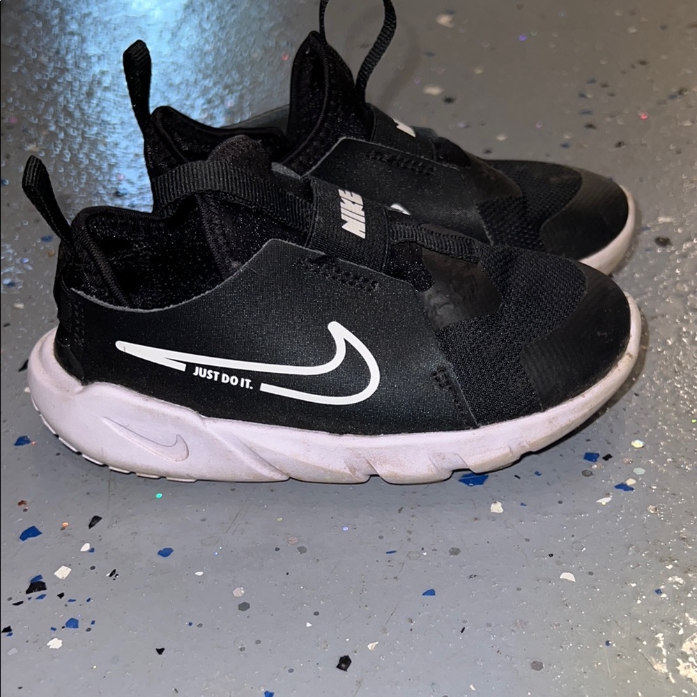 Nike toddler shoes